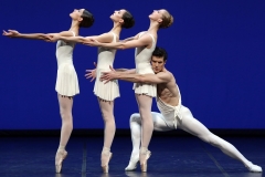 Apollo Chor George Balanchine© The George Balanchine Trust- Roberto Bolle  Nicoletta Manni Martina Arduino Virna Toppi ph  Brescia e Amisano Teatro alla Scala